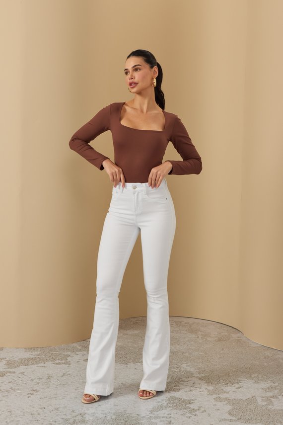 Calça Jeans Feminina Flare Média Black and White - DZ20293.B