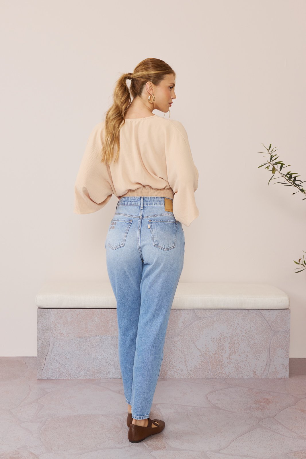 dz21604 alg calca jeans feminina mom cigarrete cintura alta costas 1