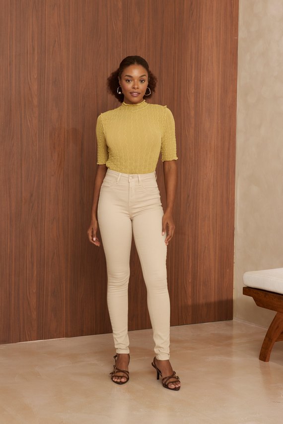 Calça Jeans Feminina Skinny Tradicional Cintura Hot Pants - DZ21245