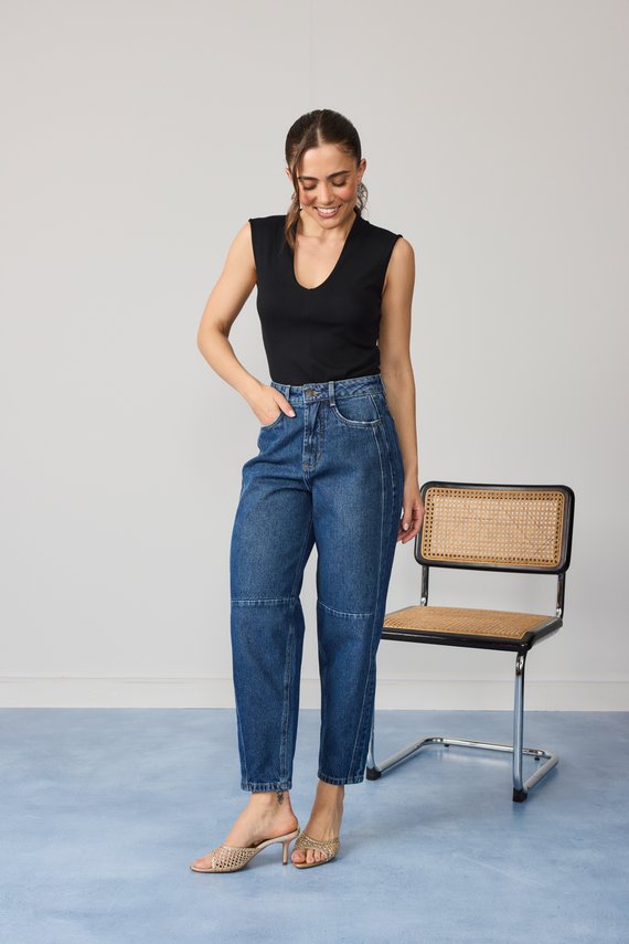 Calça Jeans Feminina Barril Cintura Alta Cigarrete - DZC21684